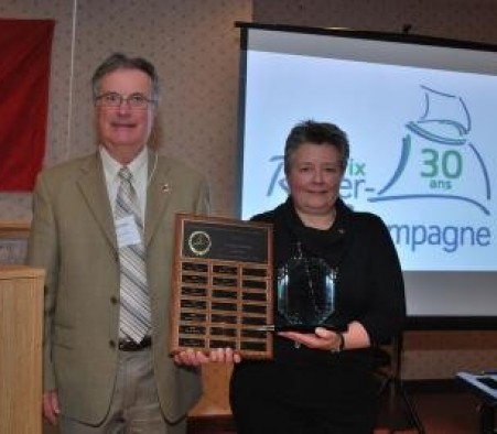 Communiqué : La FFTNL décerne le Prix Roger-Champagne 2013 à Françoise Enguehard