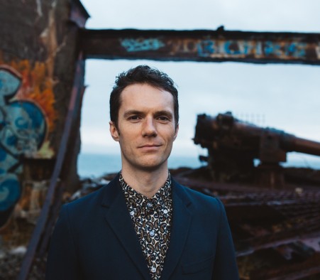 Un mini-album francophone en vue pour Adrian House