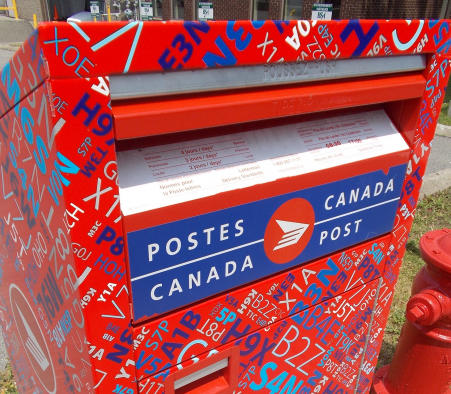 La Cour suprême de Terre-Neuve-et-Labrador juge la politique de fouille de Postes Canada contraire à la Charte