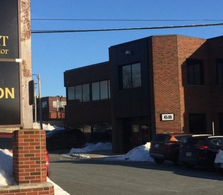 Covid-19: la division de la famille ne peut entendre que les causes urgentes